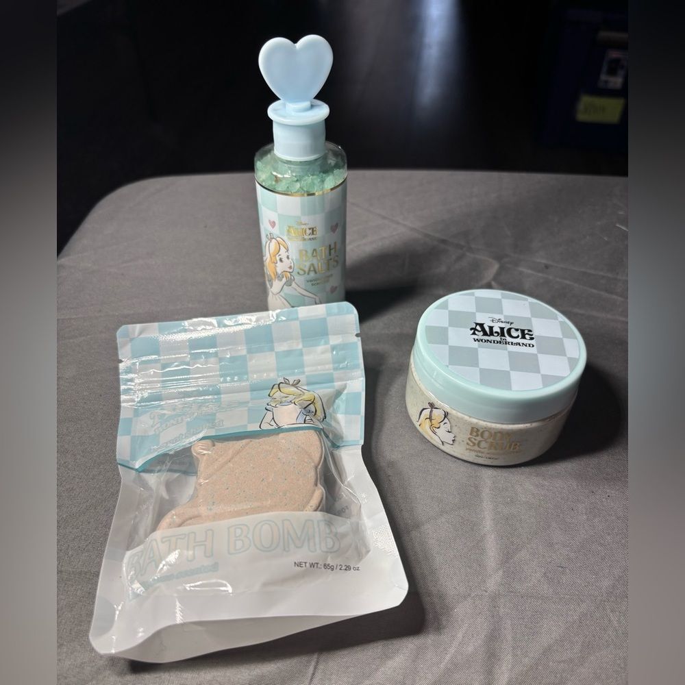 3 New Alice in Wonderland Themed Bath Bundle NWT Vanilla Shea